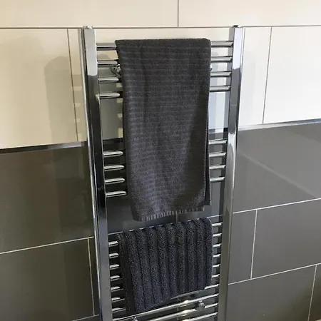 Lejlighed Short Term Lets From £15 Per Person Per Night