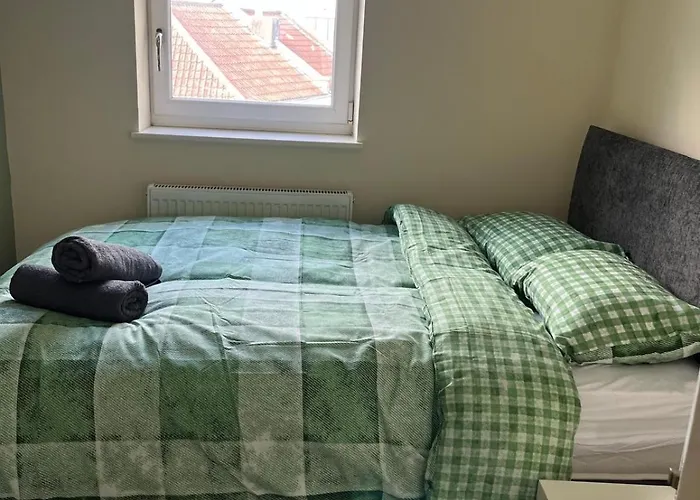 Short Term Lets From £15 Per Person Per Night Appartamento