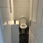 Апартаменти Short Term Lets From £15 Per Person Per Night