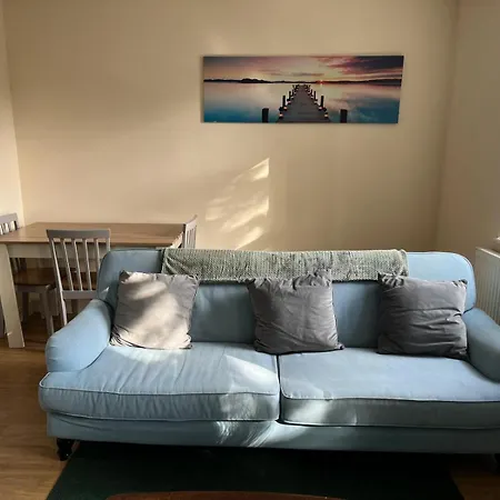 Short Term Lets From £15 Per Person Per Night *