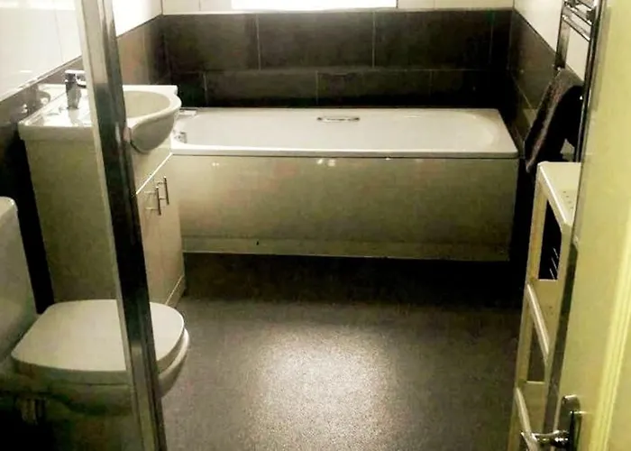 Short Term Lets From £15 Per Person Per Night