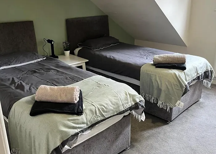 公寓 Short Term Lets From £15 Per Person Per Night 布里斯托